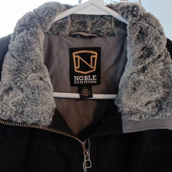 FARM RIDING VEST - Picture 2 of 5